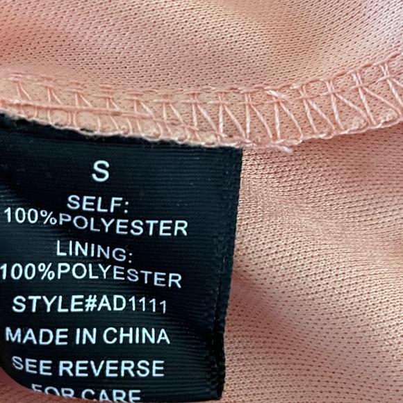 NWT - Pink Lily Women’s Small Peach Off The Shoulder Dress - Picture 9 of 10